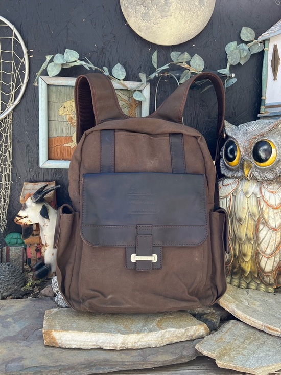 Cutter & Buck Other - Cutter & Buck Canvas and Leather Backpack.